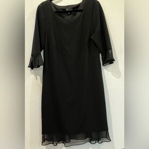 Connected Apparel Elegant Black Garment